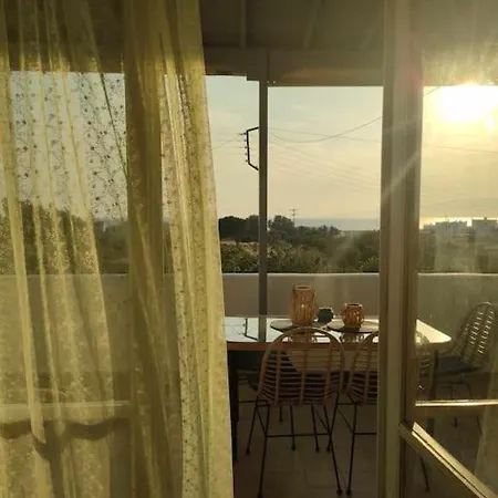 Summer Family House 300m From The Kastrákion