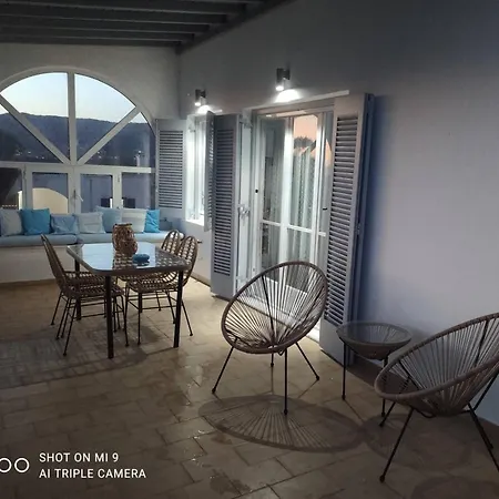 Vakantiehuis Summer Family House 300m From The